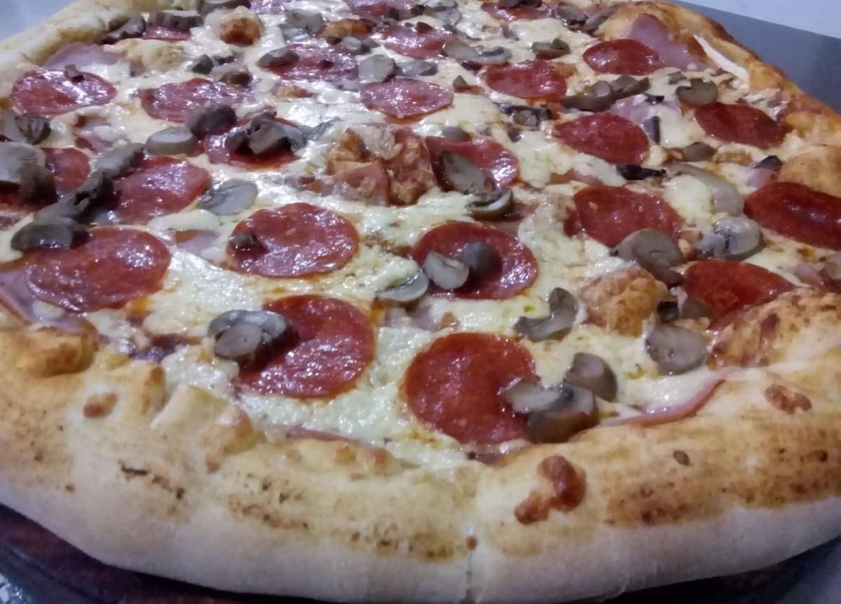 Pizza grande 2 ingrediente